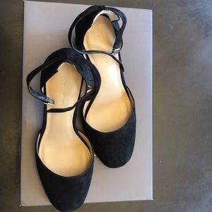 Ann Taylor suede shoes